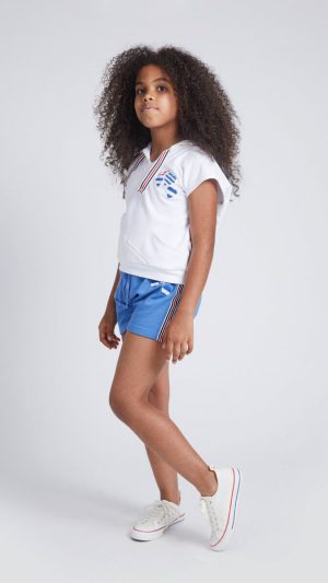 Sleeveless Girls' T-Shirt with a Hood and Ties